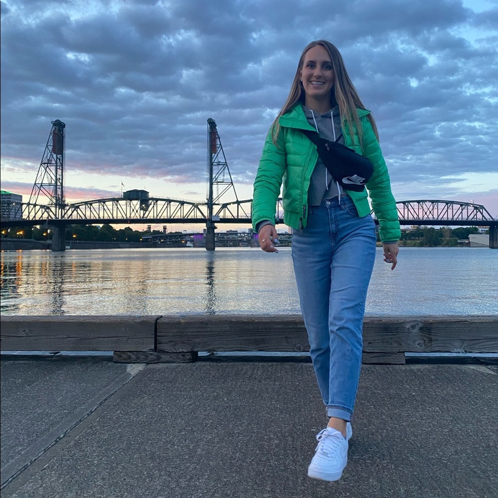 Meet your Posher, Mackenzie